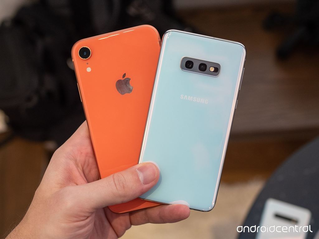 Cùng phân khúc giá nên chọn Galaxy S10e hay iPhone XR du xuân "đã" hơn? - 3