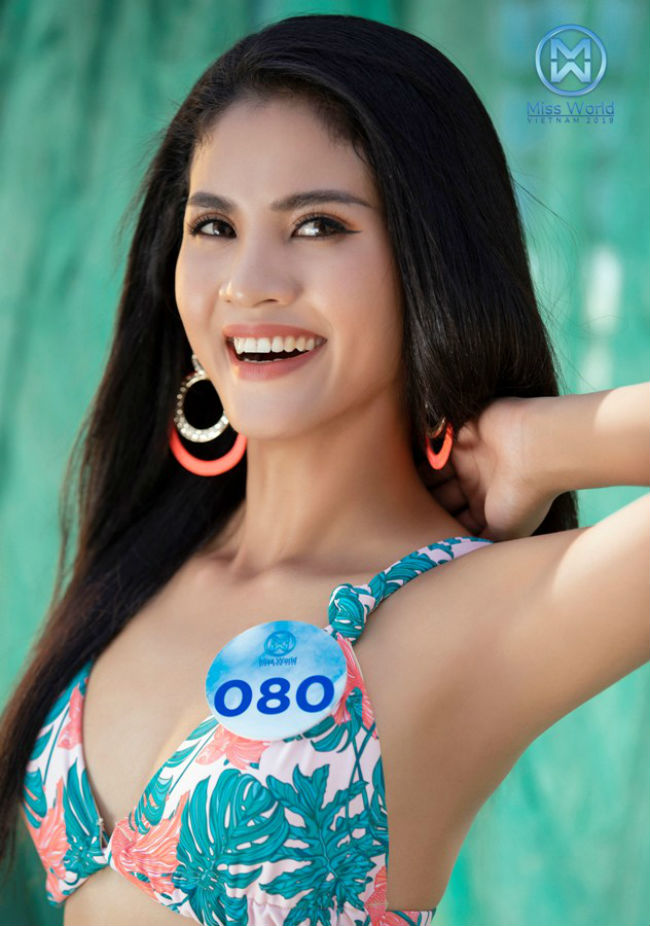Tuy nhiên, cô cho rằng ngoại hình của mình mang đầy đủ nét đặc trưng của dân tộc Khmer.