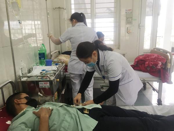 Bệnh nhân đang điều trị cách ly tại Bệnh viện đa khoa tỉnh Lào Cai - Ảnh: Báo Lào Cai