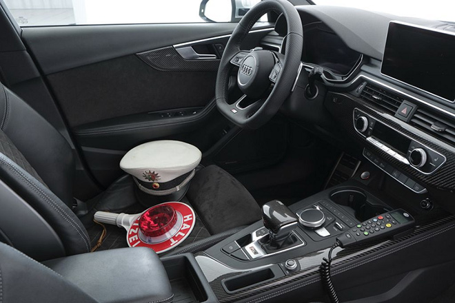 Hãng độ ABT nâng cấp ngoại thất cho xe cảnh sát Audi RS4 Avant - 8