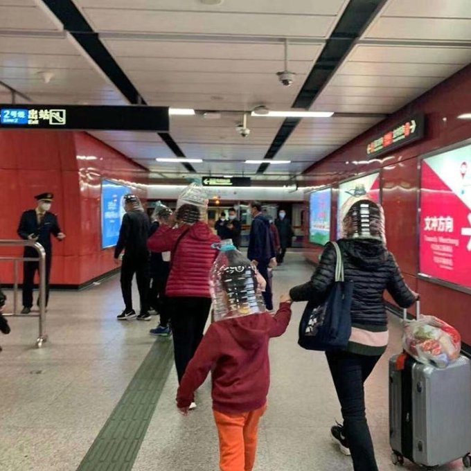 Ảnh chụp tại một nhà ga ở Hong Kong, Trung Quốc