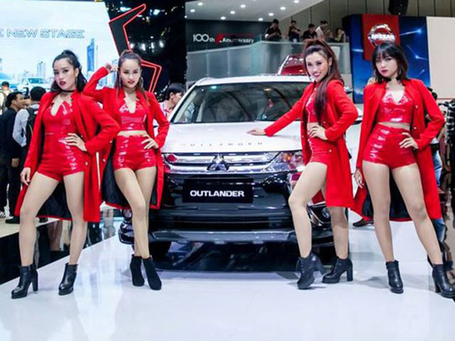 Tư vấn - Tháng Tết, mỗi ngày có khoảng 155 chiếc ô tô nhập khẩu vào VN