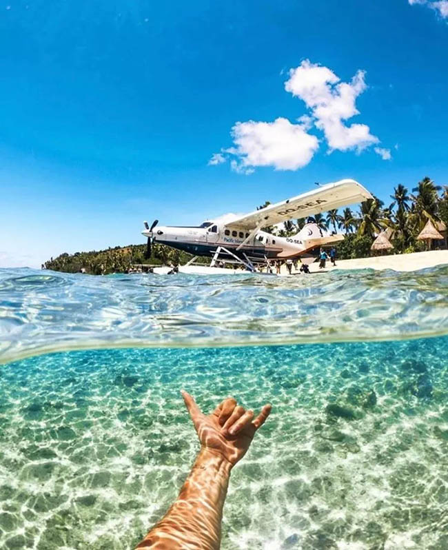 Được bao quanh bởi làn nước trong vắt và ấm áp, cho dù là người đam mê lặn hay người mới bắt đầu, du khách có thể thấy thế giới dưới nước tuyệt đẹp ở Fiji.
