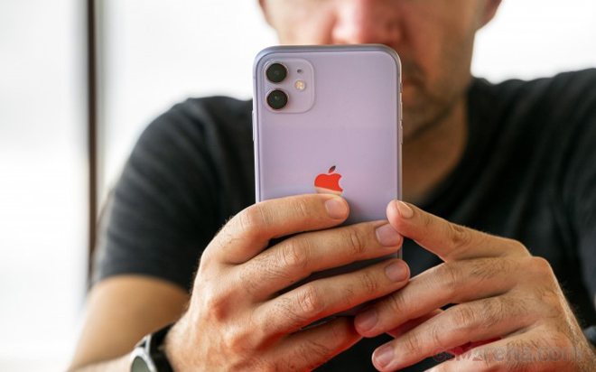 iPhone 11 lên ngôi vương smartphone quý 4 năm 2019 - 1