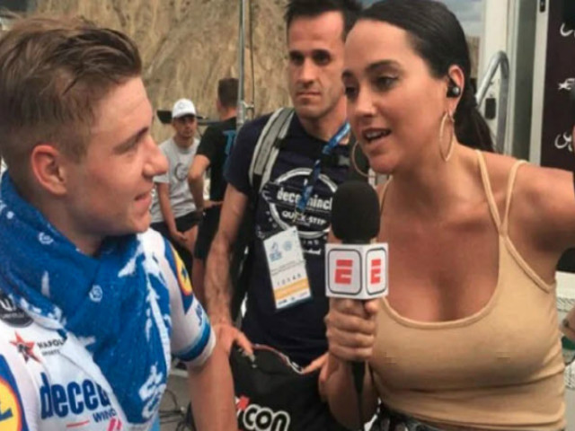 Thể thao - Cà khịa nữ MC “thả rông” vòng 1, cựu VĐV nhận cái kết đắng ngắt