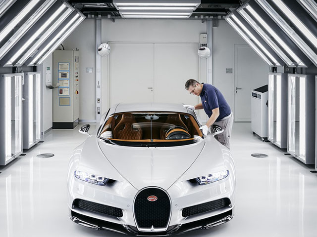 Bugatti sẽ vẫn sử dụng động cơ W16 trong 10 năm tiếp theo