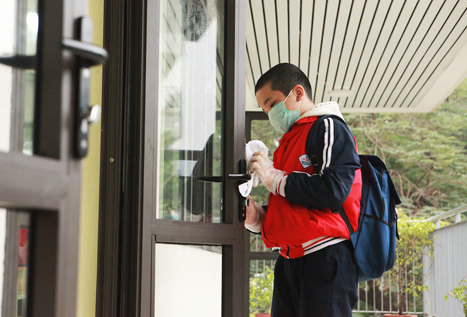 Hà Nội: Các trường học đồng loạt khử trùng, vệ sinh phòng đại dịch virus Corona - 5