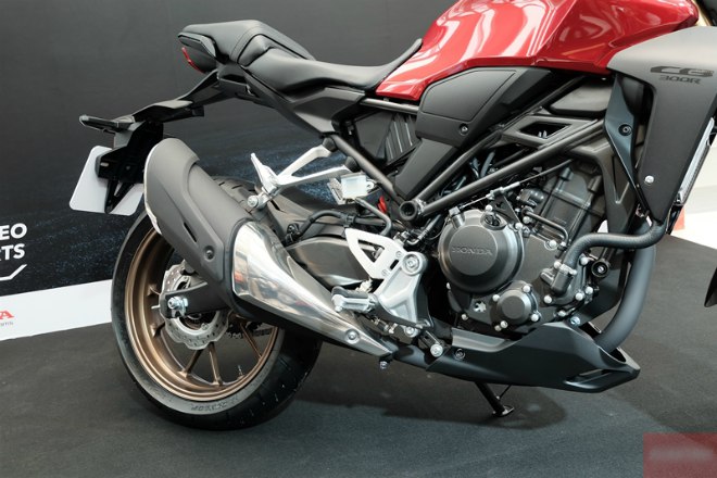 2020 Honda CB300R phong cách tân cổ điển, đẹp không tì vết - 3