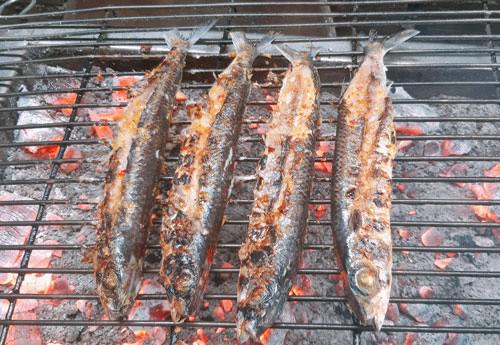 Cá chuồn nướng biển Rạng tại nhà hàng Cô Bốn