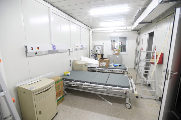 Hình ảnh đầu tiên bên trong bệnh viện Hỏa Thần Sơn với 1.000 giường bệnh được xây chỉ trong 10 ngày ở thành phố Vũ Hán. Ảnh: EPA