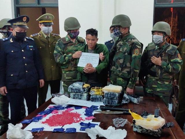 Pháp luật - "Cõng" 36.000 viên hồng phiến và 4 kg ma túy tổng hợp cắt rừng đưa vào Việt Nam tiêu thụ