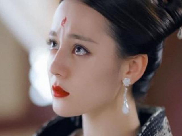 Bạn trẻ - Cuộc sống - Đáng thương nàng công chúa vì quá xinh đẹp mà bị chồng dâng cho kẻ địch cưỡng bức