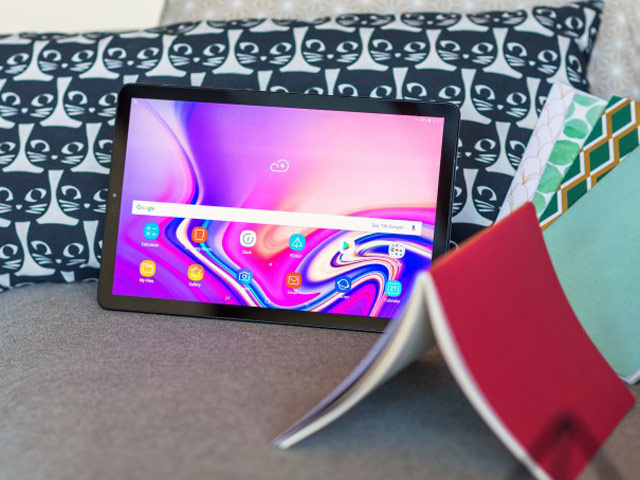 Thời trang Hi-tech - Bất chấp thị trường lao dốc, máy tính bảng của Apple vẫn đắt hàng