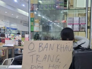 Thị trường - Tiêu dùng - Chợ thuốc lớn nhất Hà Nội đồng loạt gỡ biển “không bán khẩu trang, miễn hỏi&quot;