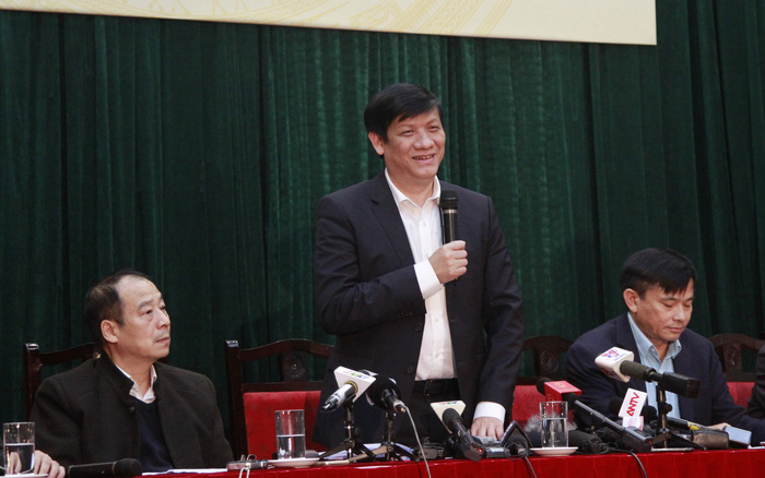 Thứ trưởng Bộ Y tế Nguyễn Thanh Long chủ trì buổi họp báo