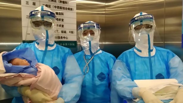 Trung Quốc ghi nhận trường hợp em bé vừa chào đời đã nhiễm virus Corona.