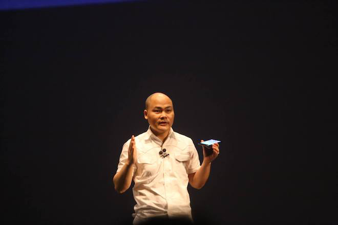 CEO Nguyễn Tử Quảng: "Bphone 4 sẽ ra mắt vào tháng 3/2020, nhưng trưng cầu ý kiến lùi thời điểm ra mắt do dịch Corona" - 2