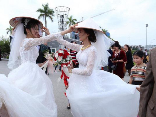 Bạn trẻ - Cuộc sống - Cuộc "đụng độ" bất ngờ giữa hai đám cưới và hành động đặc biệt của cô dâu - chú rể