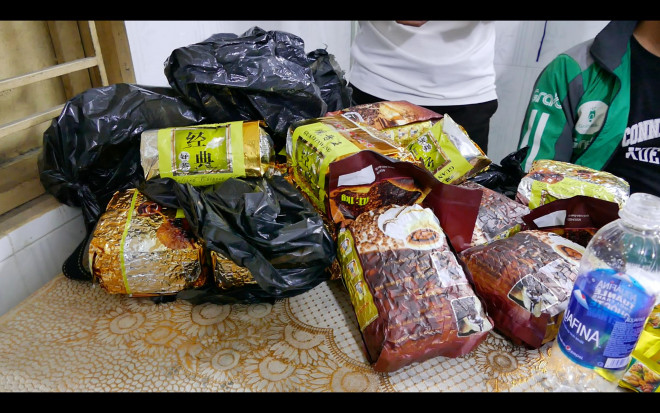 Các đối tượng và tang vật&nbsp;vụ án