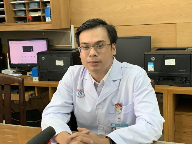 Bác sĩ Nguyễn Ngọc Sang, Khoa Bệnh Nhiệt đới, Bệnh viện Chợ Rẫy. Ảnh Đỗ Loan