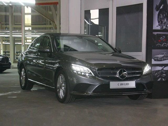 Tin tức ô tô - Mercedes-Benz C180 sắp ra mắt thị trường Việt Nam, giá bán dự kiến 1,3 tỷ đồng