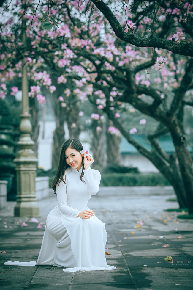 Sau đó, cô còn vào vai Thục trong phim Nếp nhà của đạo diễn Vũ Trường Khoa