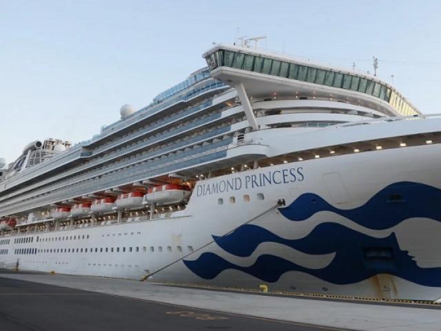 Thế giới - Du thuyền Nhật chở 3.700 người bị cách ly: Kiểm tra 273 người, 61 dương tính với nCoV