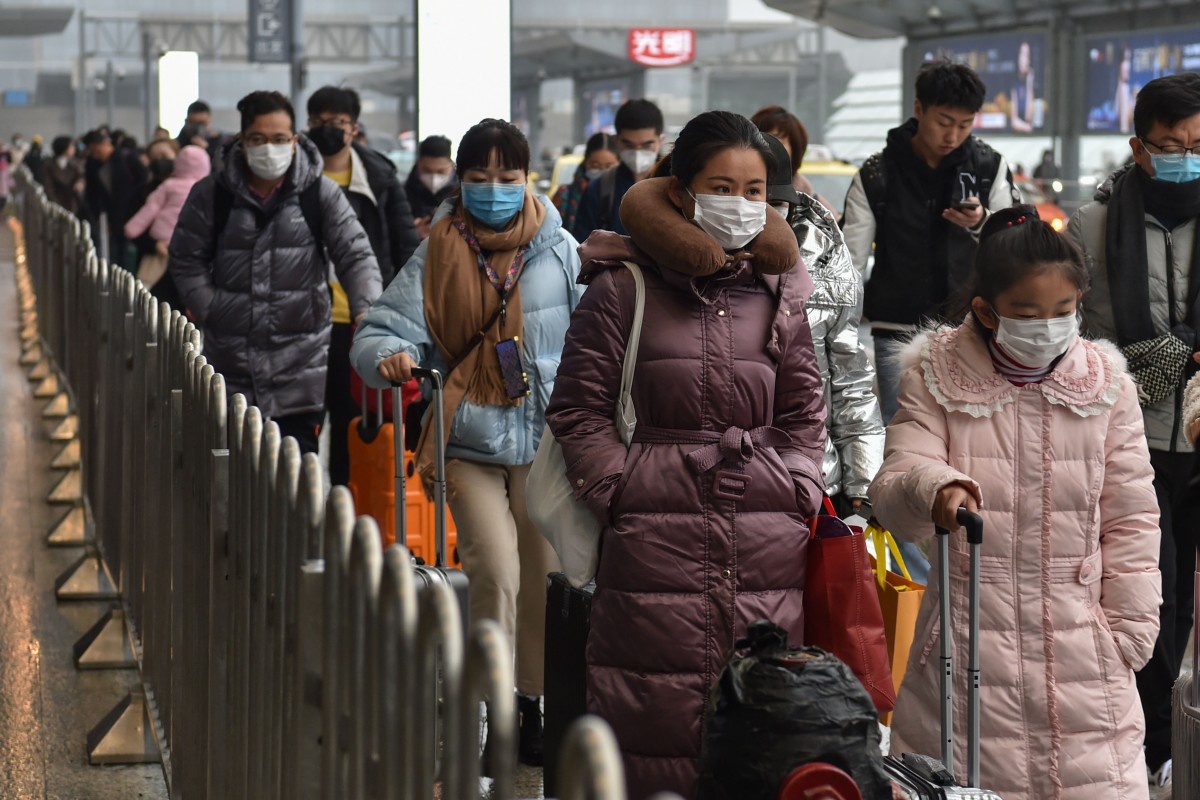 Người dân Trung Quốc vẫn còn e ngại việc sử dụng phương tiện công cộng vì sợ lây nhiễm virus Corona (ảnh: SCMP)