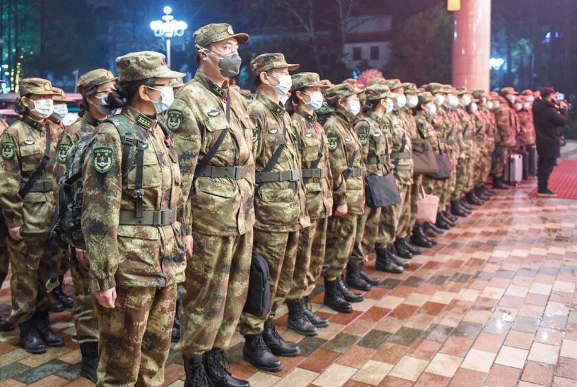 Quân đội Trung Quốc là lực lượng chủ công trong cuộc chiến chống dịch virus Corona ở Vũ Hán, Hồ Bắc.