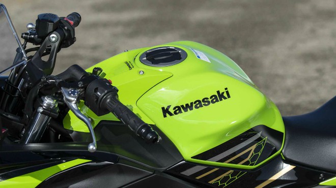 Đánh giá 2020 Kawasaki Ninja 650, “gã ếch xanh” thoát khỏi đám đông nhạt nhòa - 7