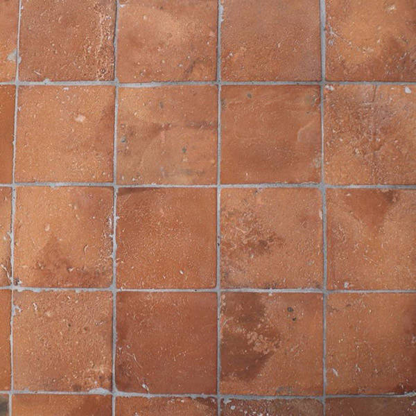 Hình ảnh loang lổ do dùng dầu ăn và nước tẩy không đúng