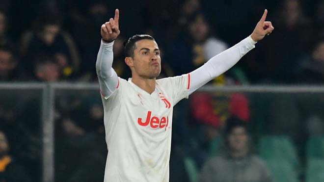 Ronaldo ghi bàn 10 trận liên tiếp ở Serie A
