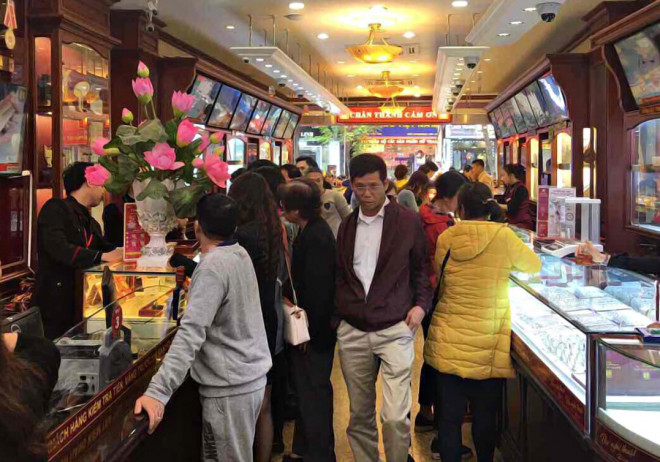 Tuần qua giá vàng trong nước giảm mạnh. Ảnh minh họa