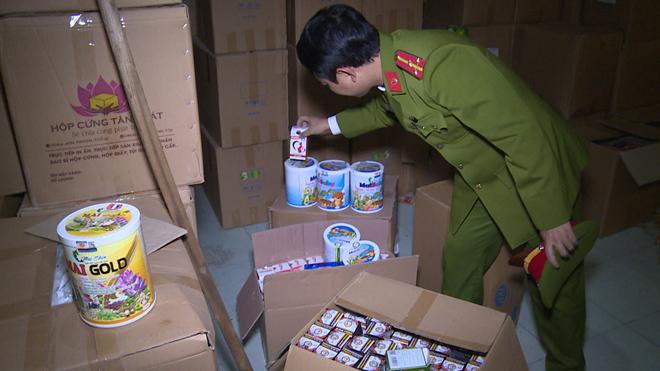 Đình chỉ cơ sở sản xuất nước rửa tay không đúng quy định pháp luật - 2