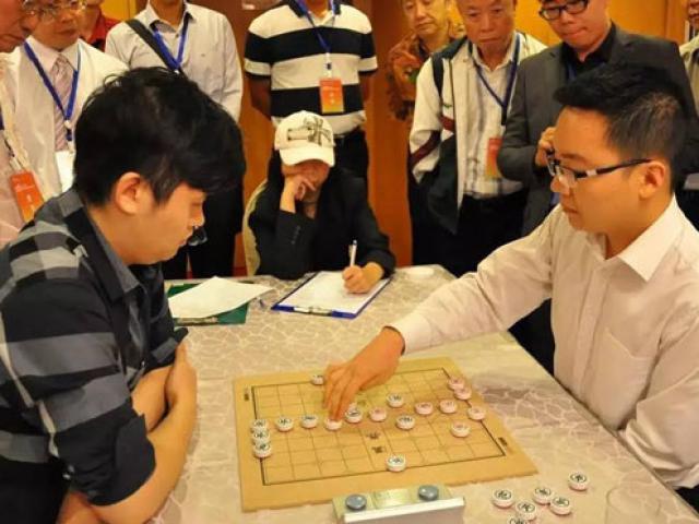 Thể thao - Nước cờ “thế kỷ”: Phế cả Pháo Mã vẫn hạ "Thánh cờ" số 1 Trung Quốc