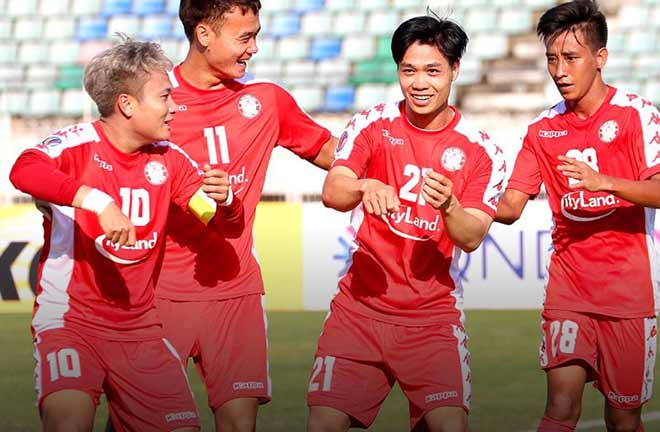 Video highlight trận Yangon United - CLB TP.HCM: Công Phượng ghi bàn, rượt đuổi ly kỳ - 2