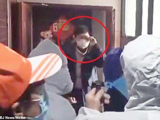 Thế giới - Thanh niên "qua mặt" nhiều chốt kiểm dịch rời Vũ Hán, đi gần 1.000 km để được bay qua Mỹ