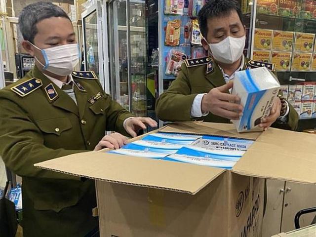 Thị trường - Tiêu dùng - Hà Nội: Phát hiện gần 150.000 khẩu trang kháng khuẩn từ giấy vệ sinh