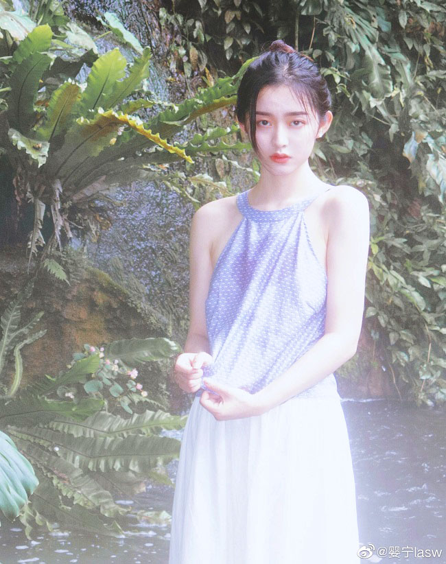 Ngoại hình nổi bật giúp Ying Ning trở thành người mẫu nghiệp dư nhiều năm qua.&nbsp;