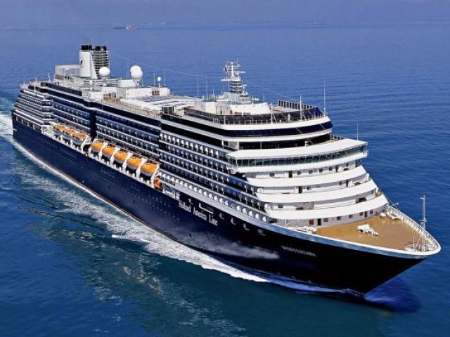 Thế giới - Du thuyền "bị hắt hủi" nhất thế giới vì virus Corona cuối cùng đã tìm được bến đỗ