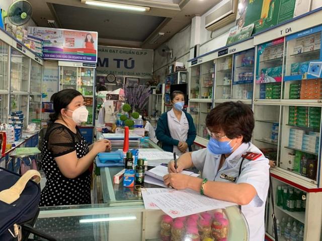 Sức khỏe đời sống - Bộ Y tế kiểm tra đột xuất việc kinh doanh vật tư y tế tại Hà Nội và TPHCM