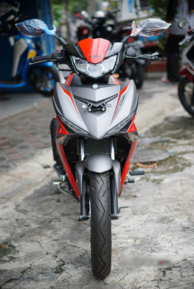2020 Yamaha Exciter 150 xuất hiện ở Indonesia và được bán với 3 màu chủ đạo, gồm màu xanh, vàng đen và đỏ bạc đen. Trong đó phiên bản màu đỏ bạc đen còn được gọi là MX King Ultraman (Siêu nhân điện quang) bởi có cách phối màu giống như siêu nhân điện quang.