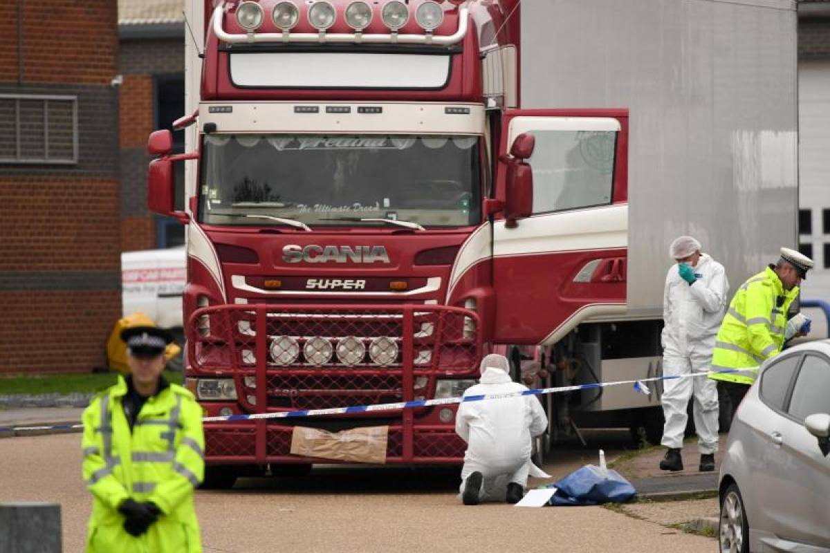 Nguyên nhân gây tử vong của 39 người Việt Nam trên xe container sang Anh không giống như nhiều người suy đoán ban đầu (ảnh: BBC News)