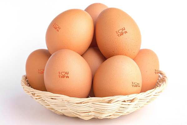 Trứng gà tình yêu – iloveu