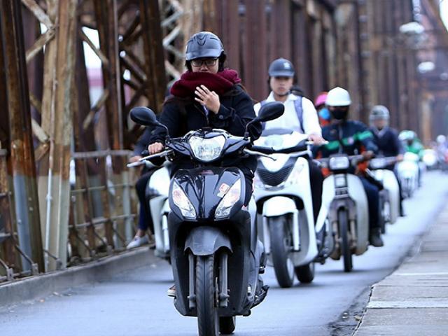 Thế giới xe - "Bỏ túi" những kinh nghiệm khi đi xe máy ngày mưa phùn, giá rét