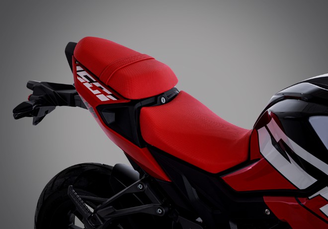 Môtô Thái 2020 GPX Demon 150 GR FI đẹp như Ducati, giá chỉ 49,78 triệu đồng - 10