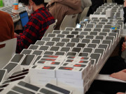 Thời trang Hi-tech - Chính phủ Nhật phát miễn phí 2000 iPhone cho hành khách bị cách ly virus Corona