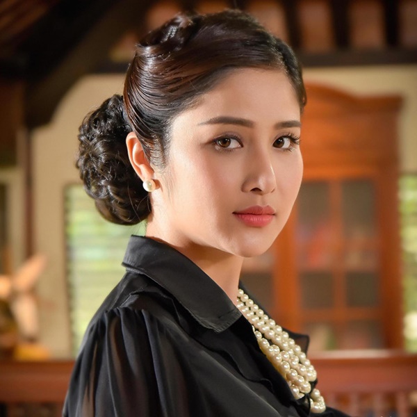 Thảo Trang đảm nhận vai Hạnh Nhi trong phim "Tiếng sét trong mưa"