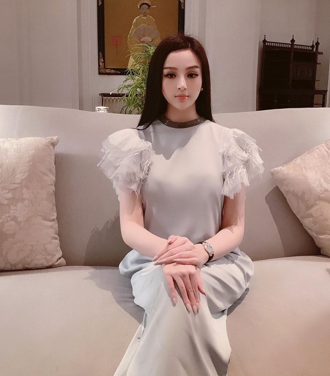 Cô nói thêm, tiêm gọn hàm có tác dụng đối với cả khuôn mặt góc cạnh và khuôn mặt bầu bĩnh. Còn khuôn mặt có nọng to thì sẽ tiêm tan mỡ trước.