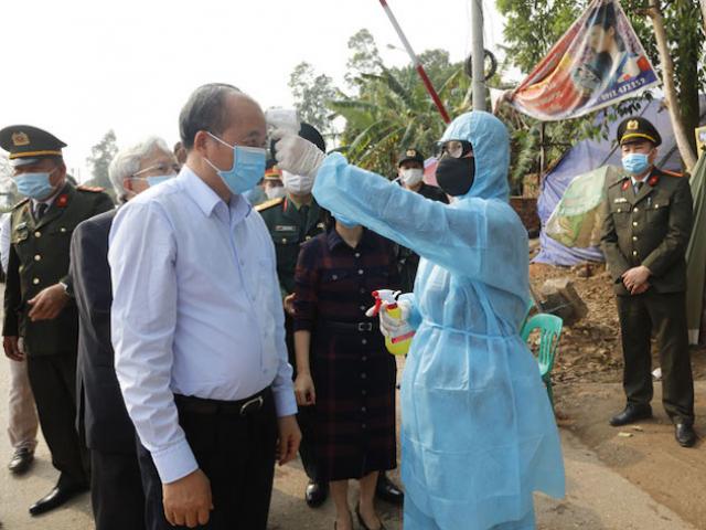 Tin tức trong ngày - Dịch Covid-19: Trở về từ Vĩnh Phúc, một người yêu cầu trả tiền mới chịu cách ly